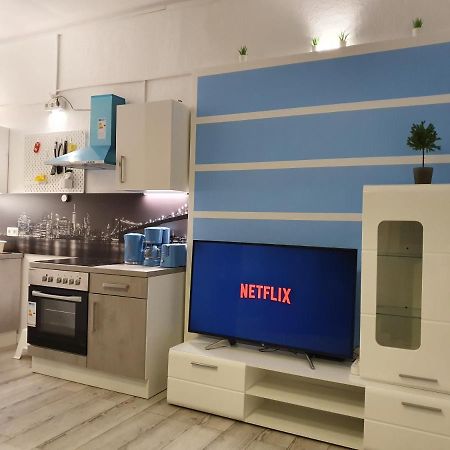 ברלין Central Lichtenberger Apartment For 6 People מראה חיצוני תמונה