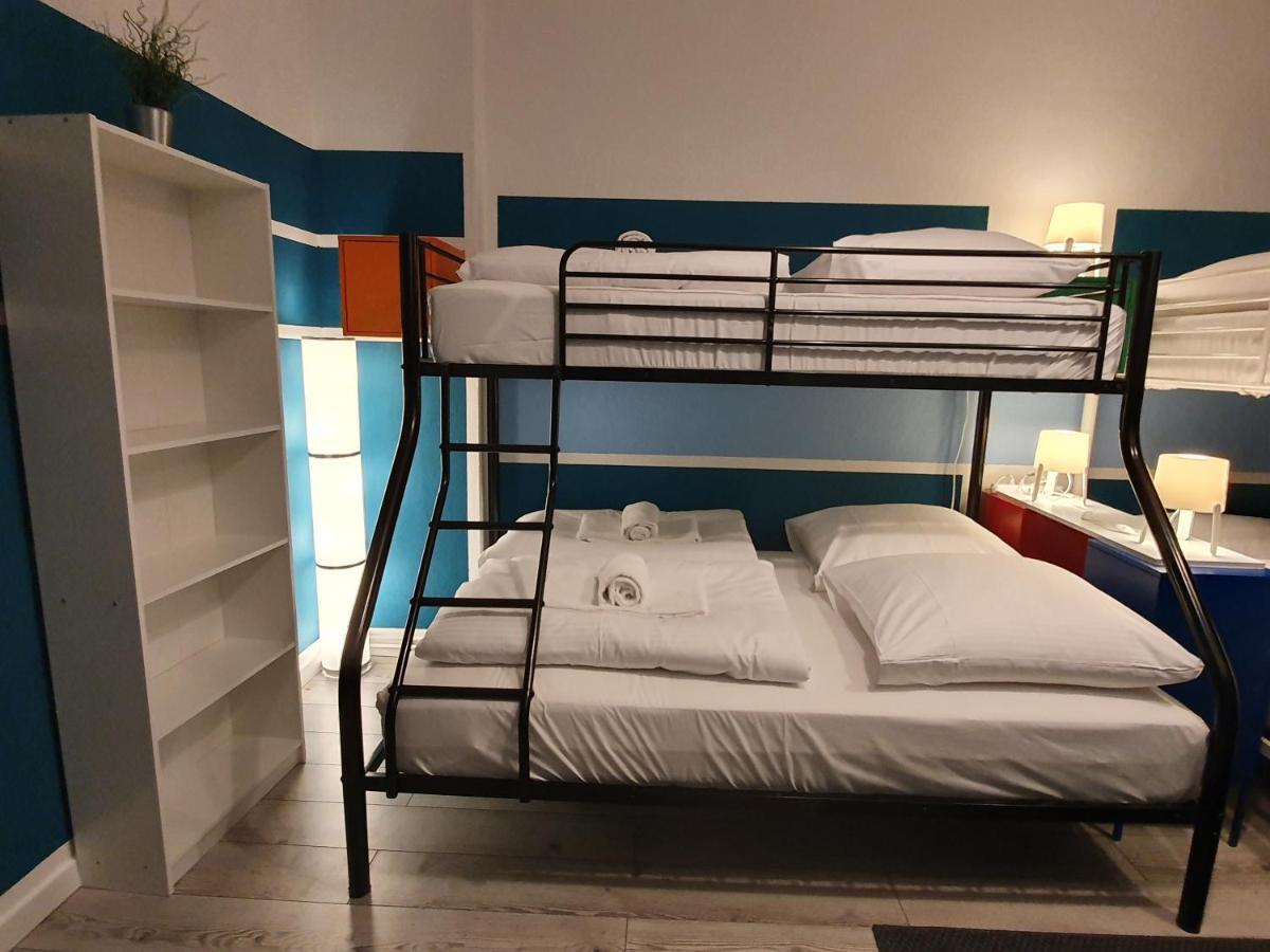 ברלין Central Lichtenberger Apartment For 6 People מראה חיצוני תמונה