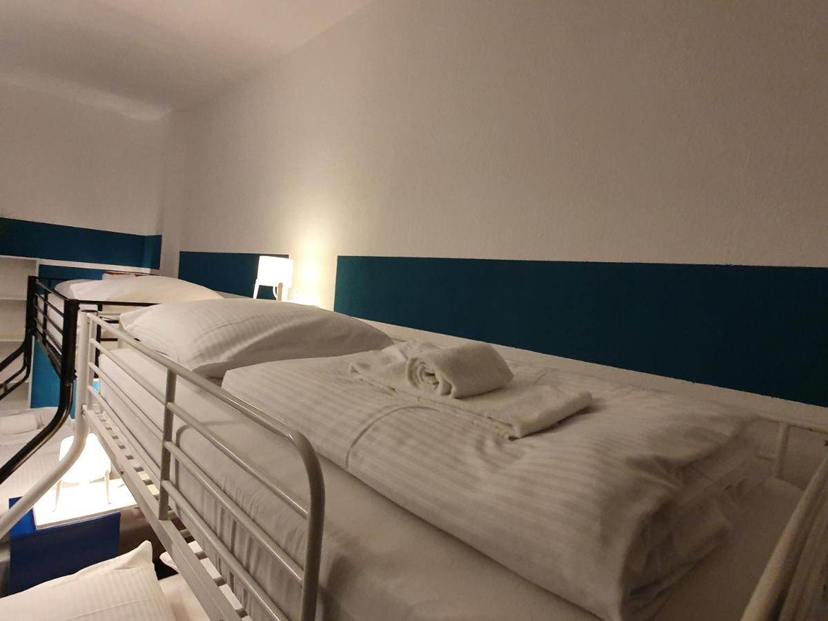 ברלין Central Lichtenberger Apartment For 6 People מראה חיצוני תמונה